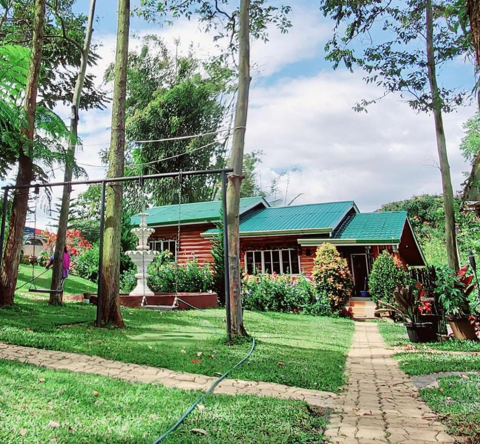 Dahilayan Comfy Cabin Manolo Fortich ภายนอก รูปภาพ